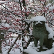 雪かぶりの狛犬